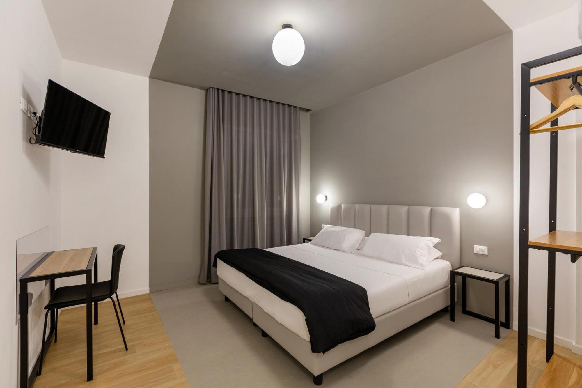 Luciano Queen'S Guest House โรม ภายนอก รูปภาพ